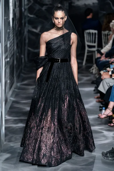 Look 33